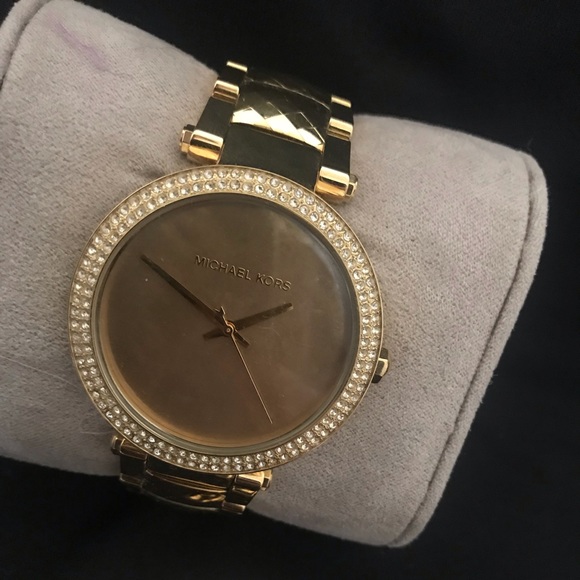 Never worn Micheal Kors Watch - Picture 2 of 2